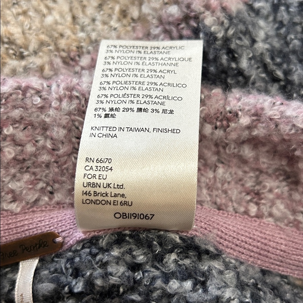 Free People BRB Striped Oversized Cozy Knit Tunic Sweater Side Slits Size Medium - Picture 8 of 9
